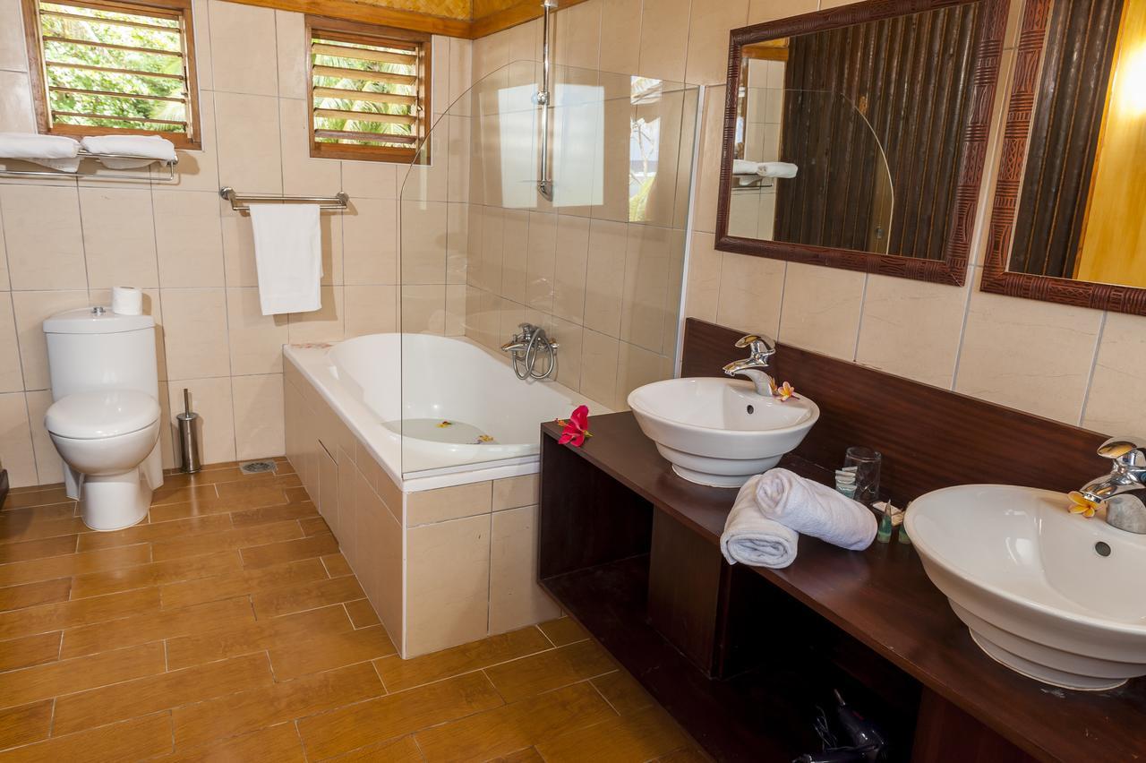 Hotel Nengone Village Mare Extérieur photo