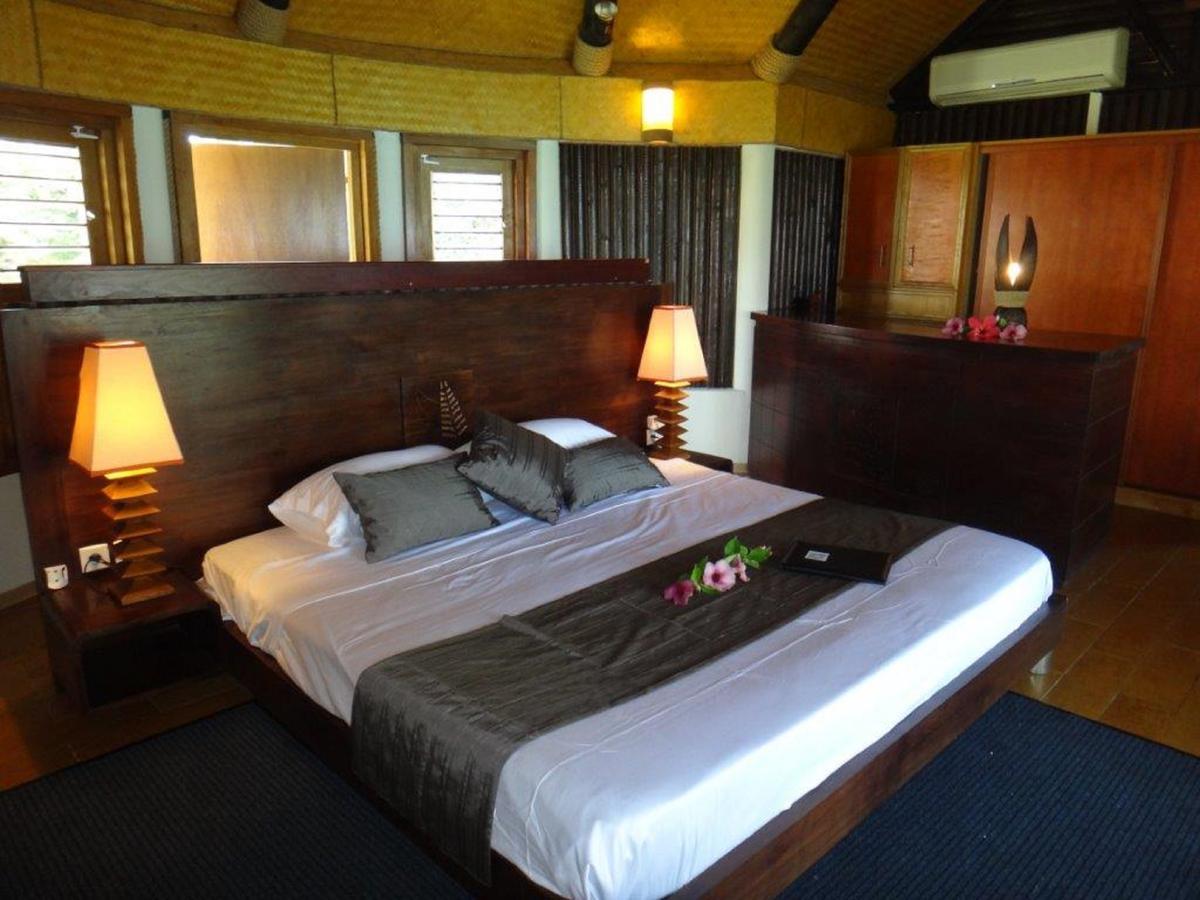 Hotel Nengone Village Mare Extérieur photo